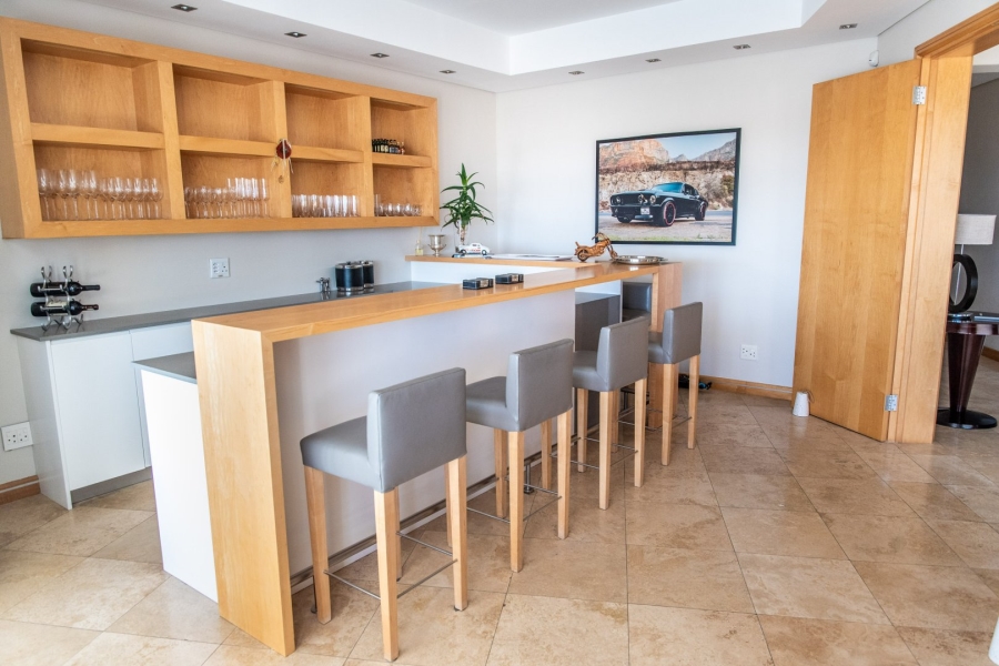 To Let 4 Bedroom Property for Rent in Camps Bay Western Cape
